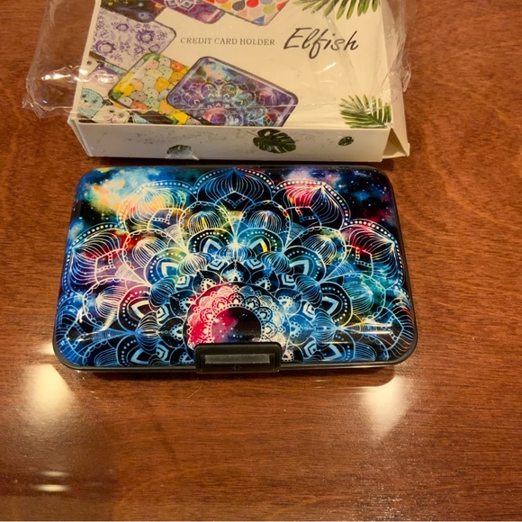 Elfish credit card holder - Picture 2 of 4